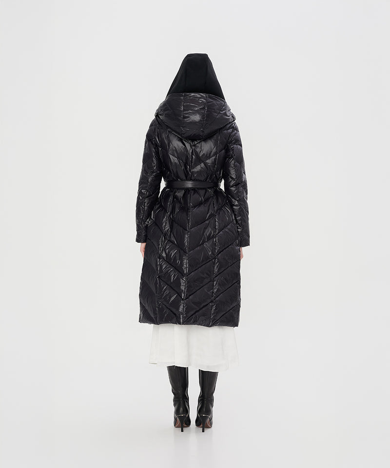 ELEGANT QUILTED MIDNIGHT DOWN COAT