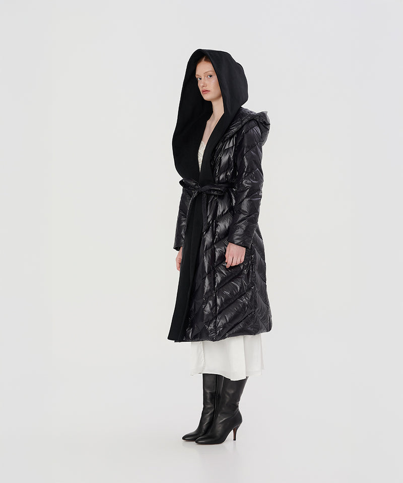ELEGANT QUILTED MIDNIGHT DOWN COAT